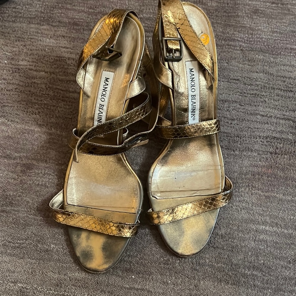 Manolo Blahnik Gold strappy snake skin embossed heels sue 39 used